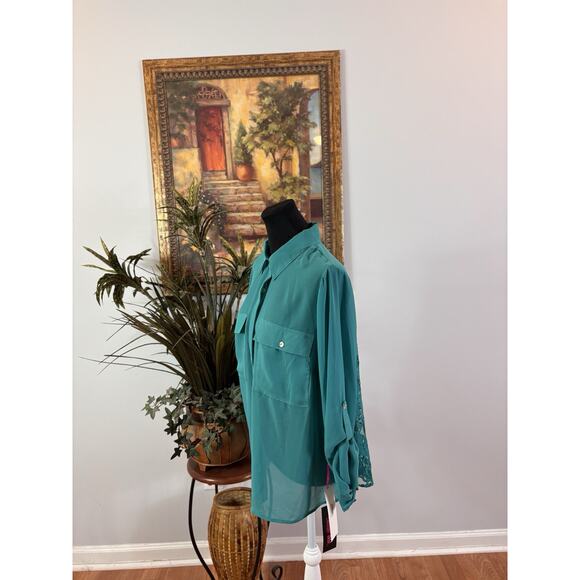 Tattoo Me Women Blouse 1X Button Up Roll Tab Sleeve Lace Bella Swan Twilight - Picture 7 of 11